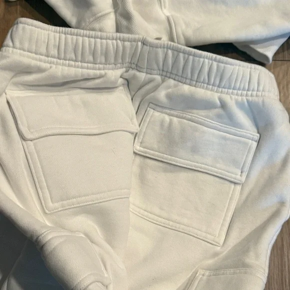 Aritzia White Hoodie and Joggers Set - Picture 3 of 6